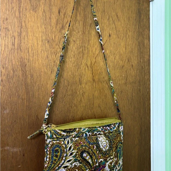 Bundle of Vera Bradley Bags and Wallet in Buta Spray - Picture 6 of 10